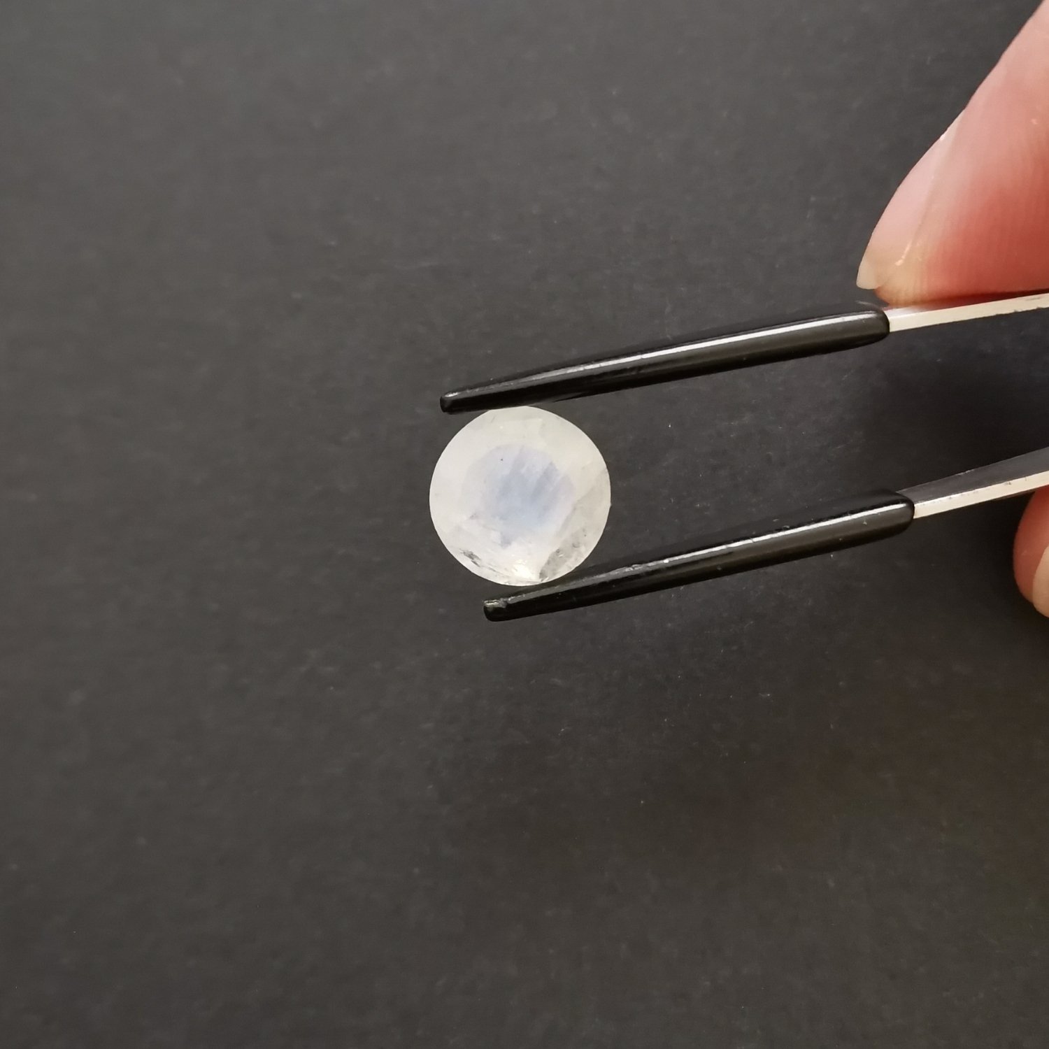 Faceted Round Moonstone – 10mm - 3.69 ct - Image 2