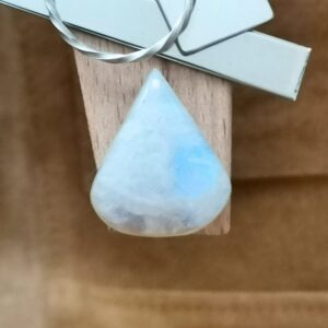 Teardrop Moonstone Cabochon – 22mm by 18.5mm - 19.50 ct