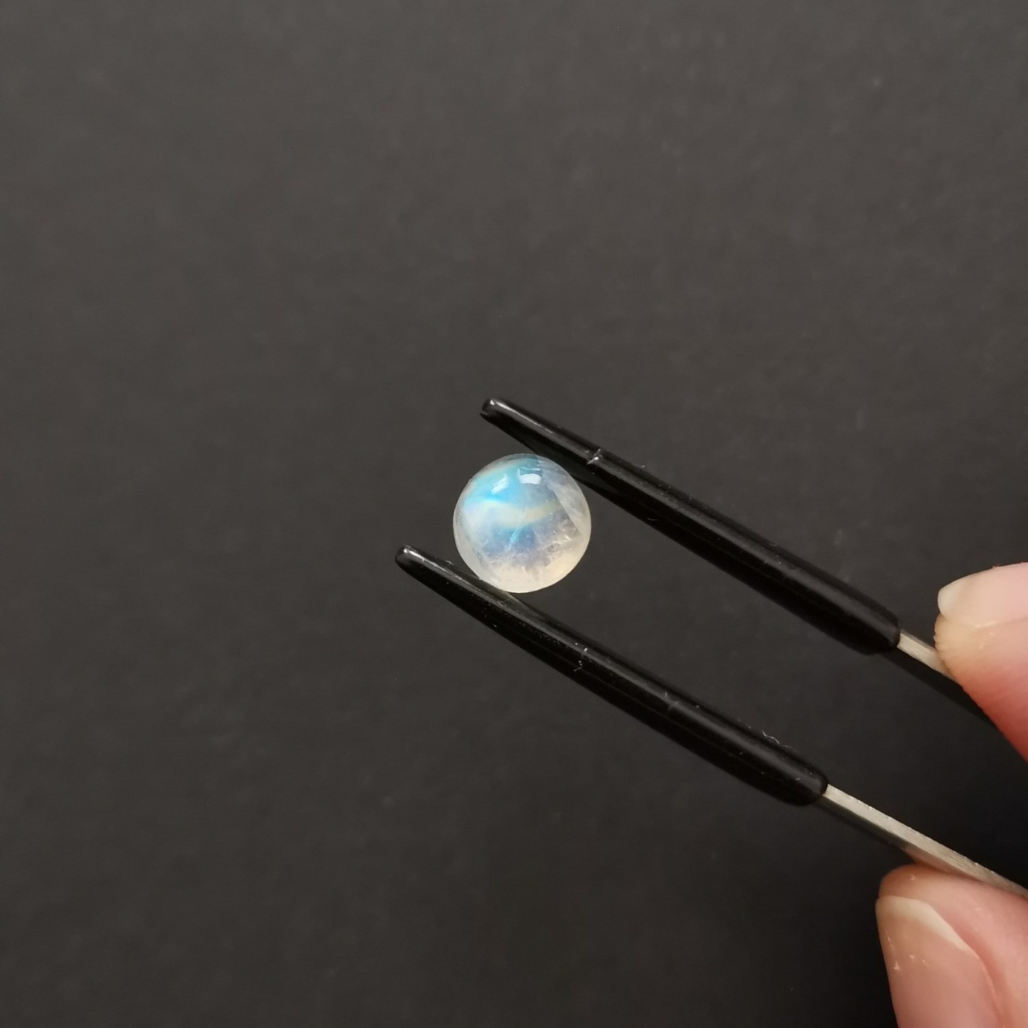 Round Moonstone Cabochon – 7mm - 1.46 ct - Image 2
