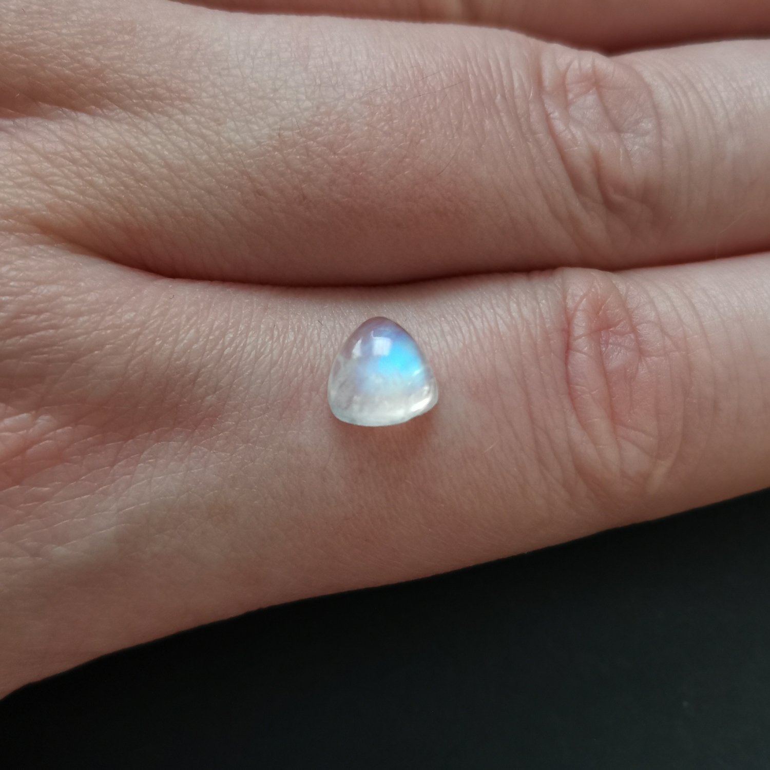 Triangle Moonstone Cabochon – 7mm - 1.35 ct - Image 4