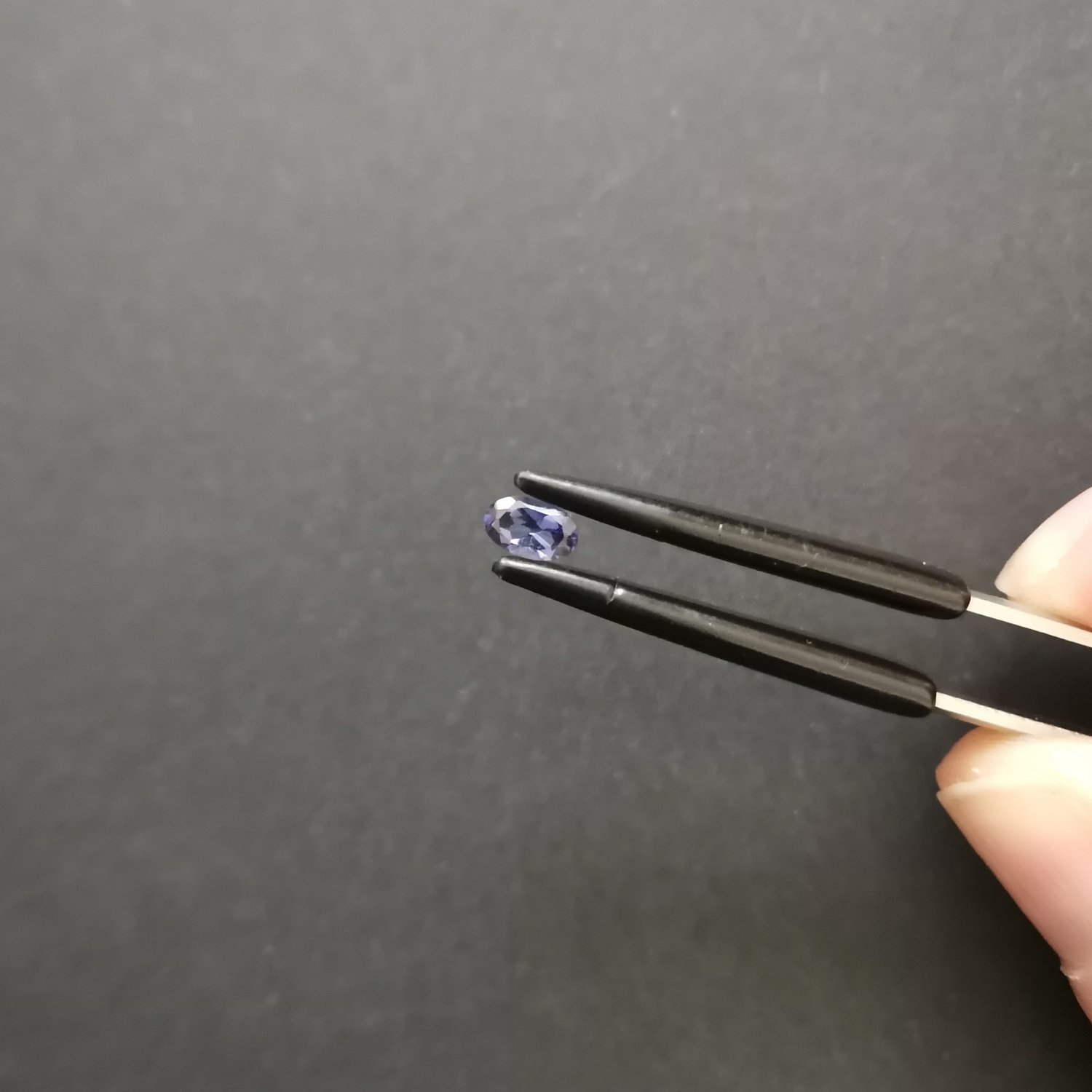 Violet Iolite Oval – 5.1mm by 3.1mm - Image 2