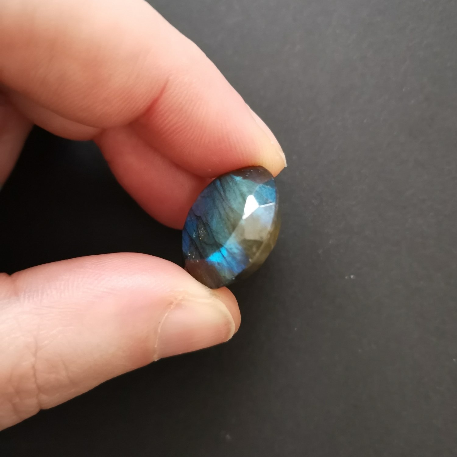 Faceted Labradorite Round - 19.2mm - Image 4