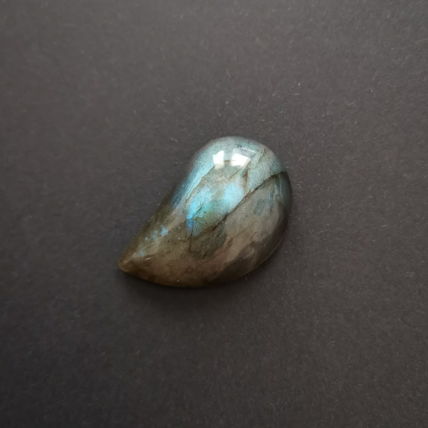 Freeform Labradorite Cabochon - 33.6 mm by 21.5 mm - Image 2