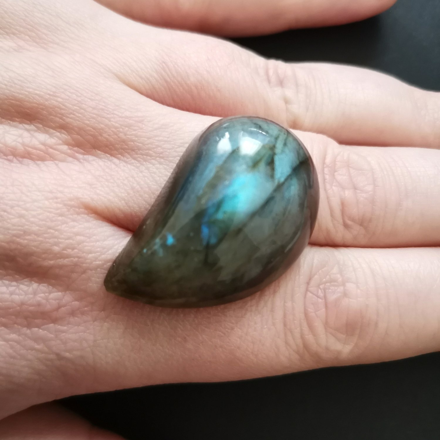 Freeform Labradorite Cabochon - 33.6 mm by 21.5 mm - Image 4