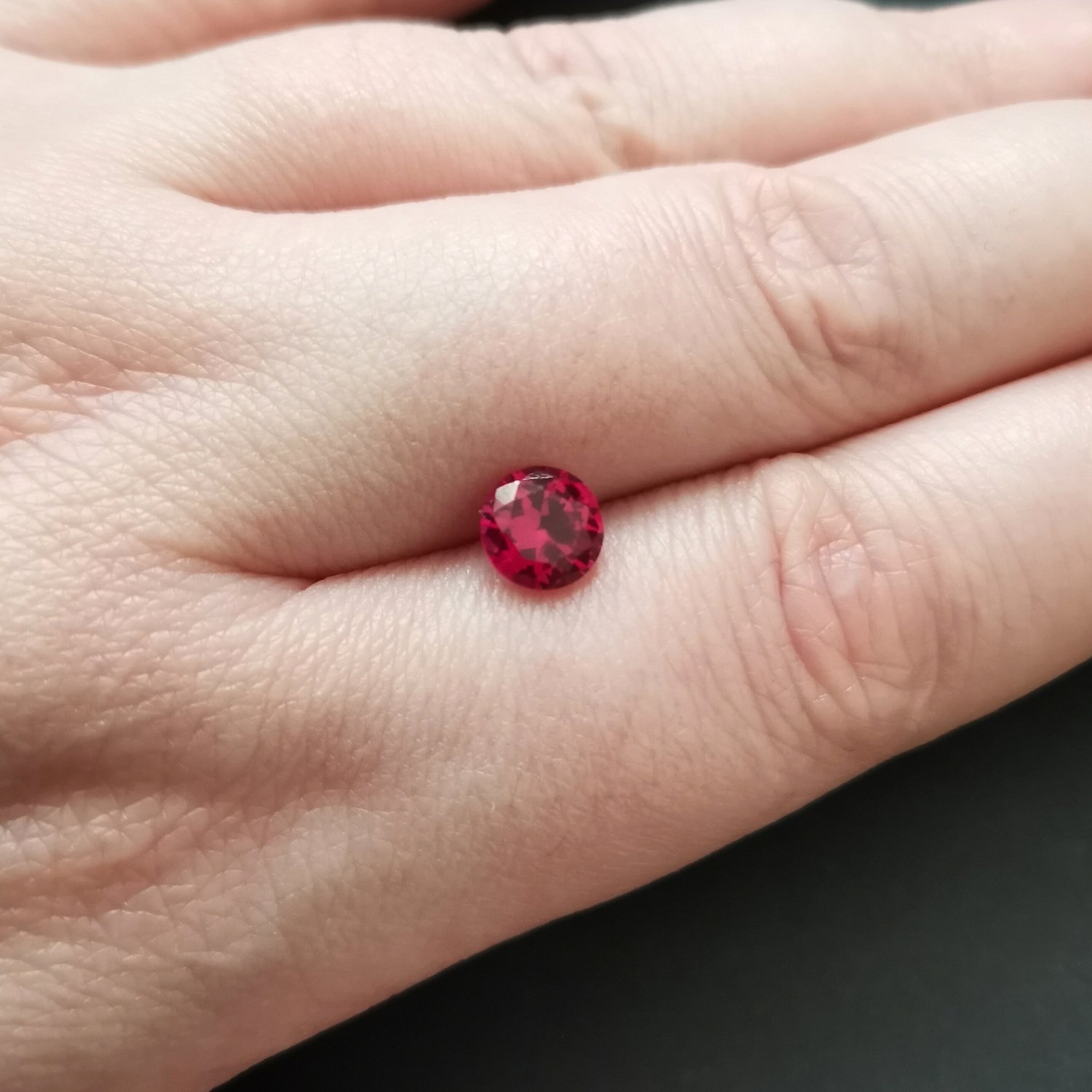 Lab Grown Ruby Round – 6.5mm - Image 4