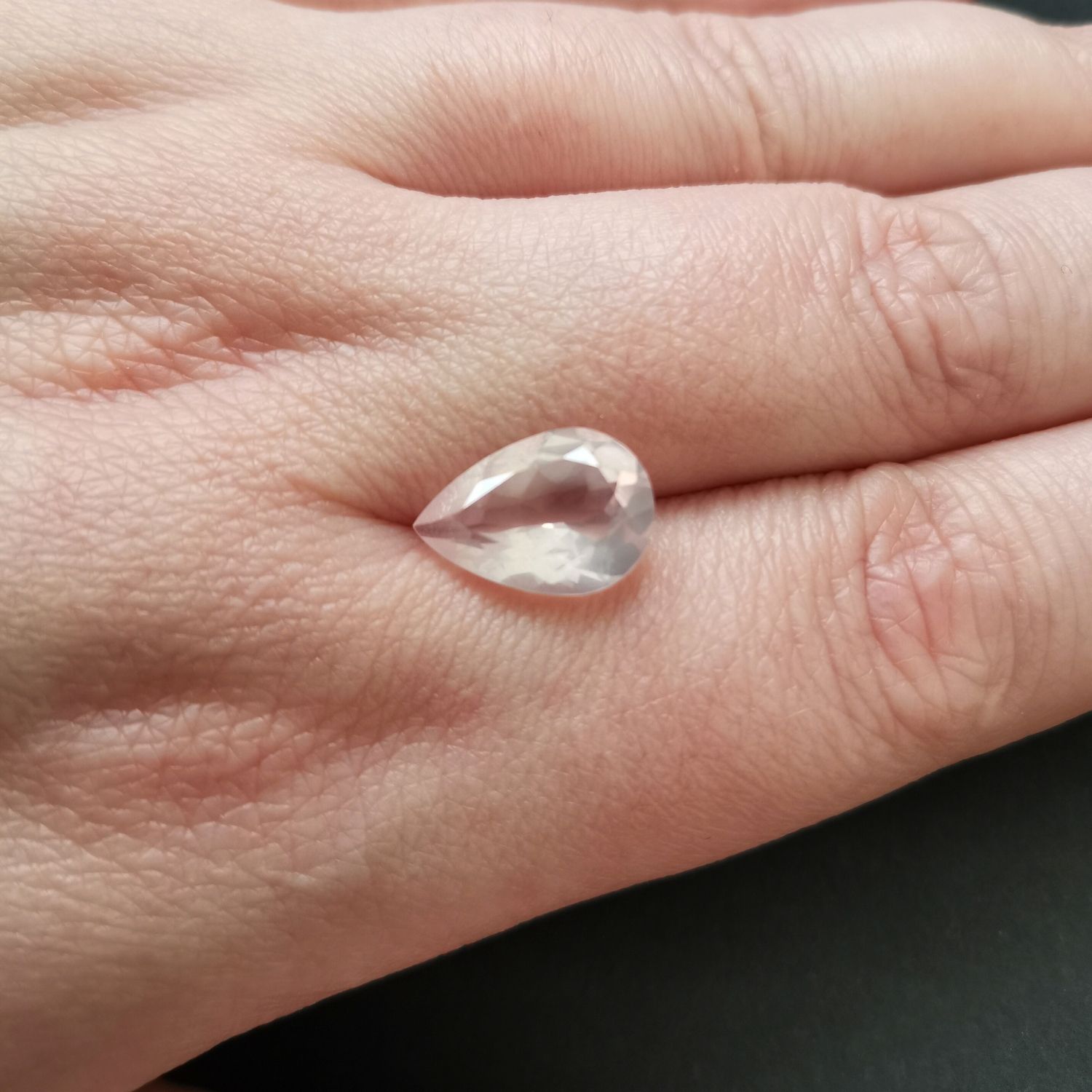 Rose Quartz Teardrop - 13.1mm by 9.1mm - Image 4