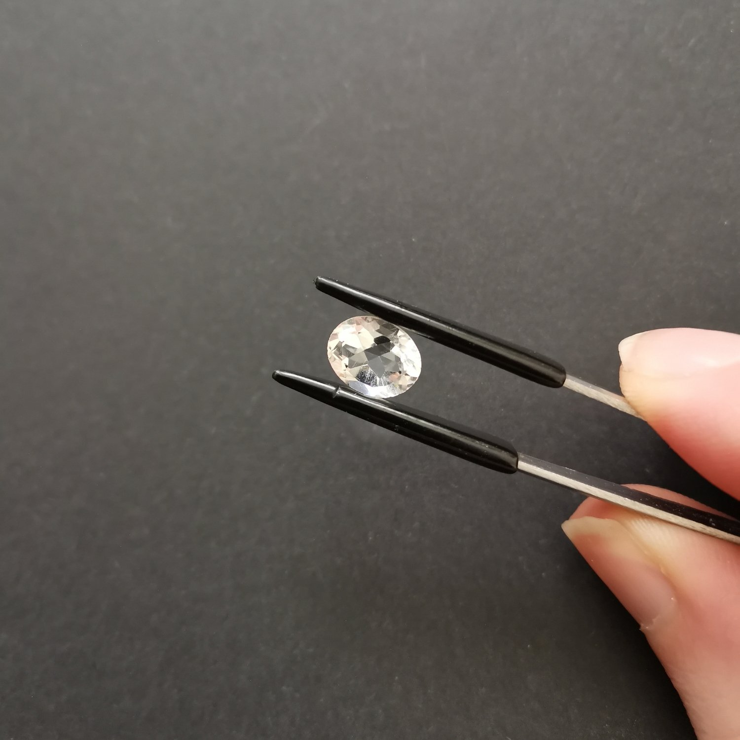 Clear Quartz Oval - 9mm by 7mm - Image 2