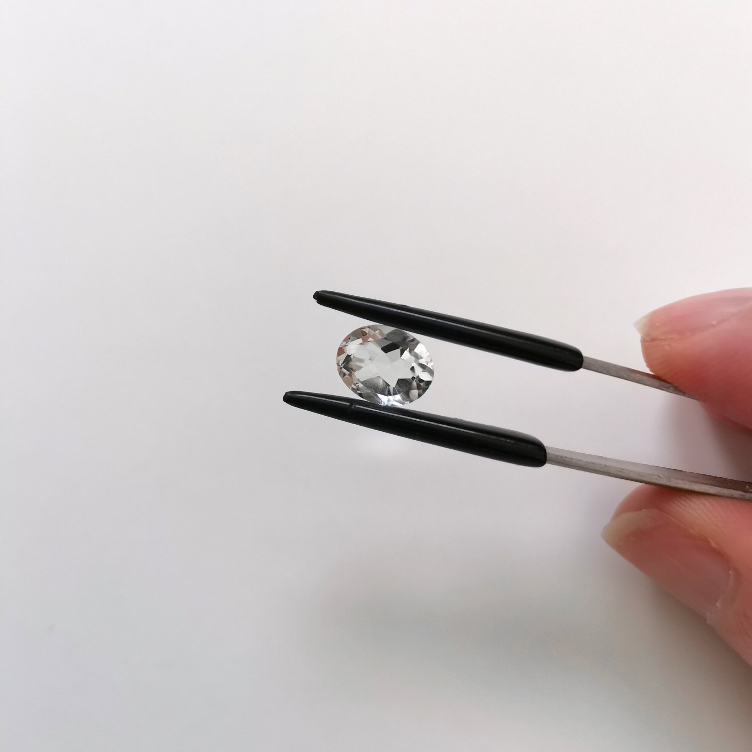 Clear Quartz Oval - 9mm by 7mm - Image 3