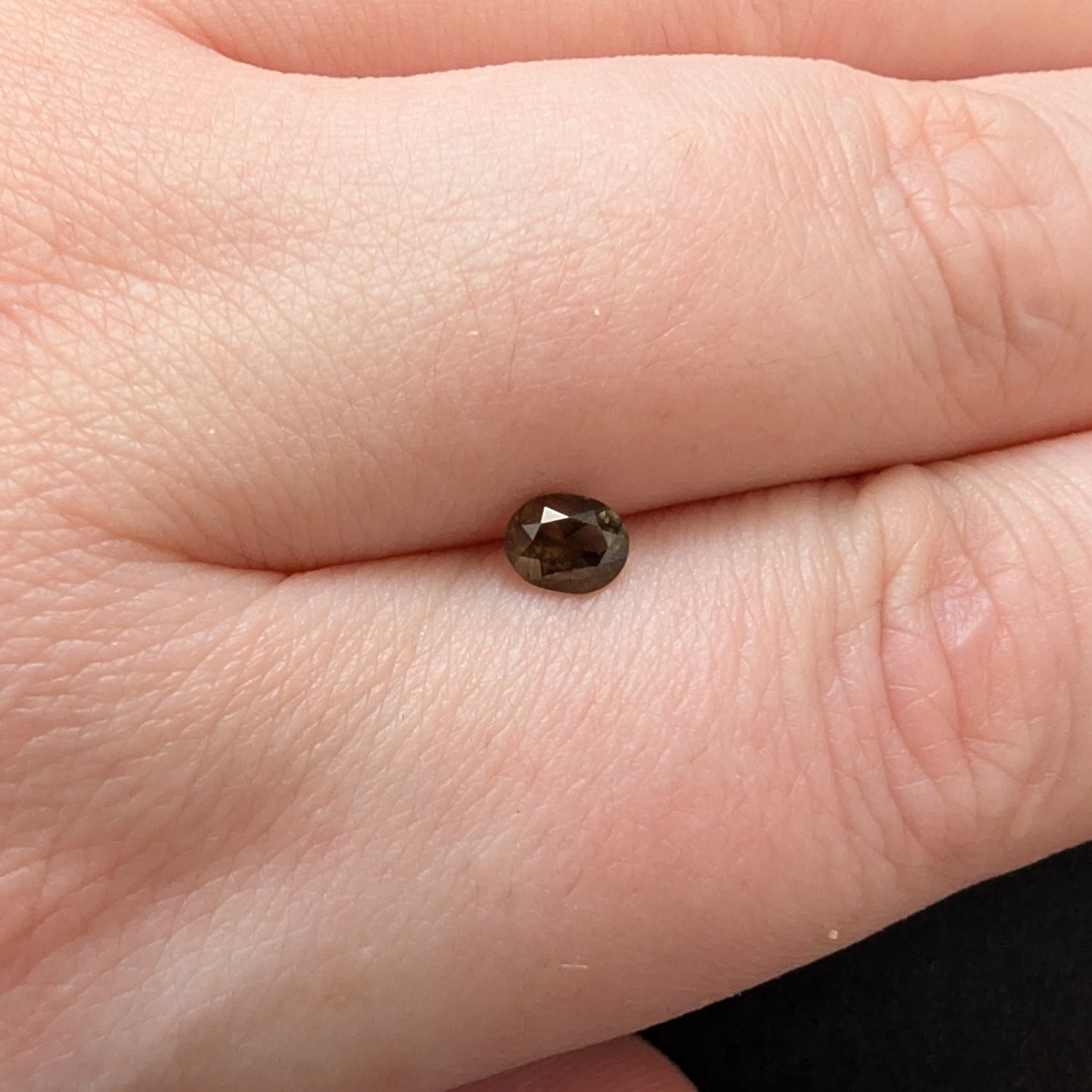 Green Sapphire Oval - 5.0mm by 3.9mm - Image 3