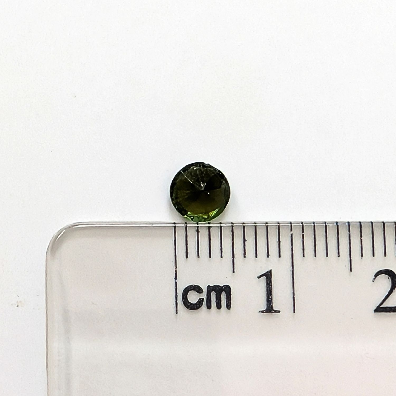 Green Tourmaline Round - 5.2mm - Image 4