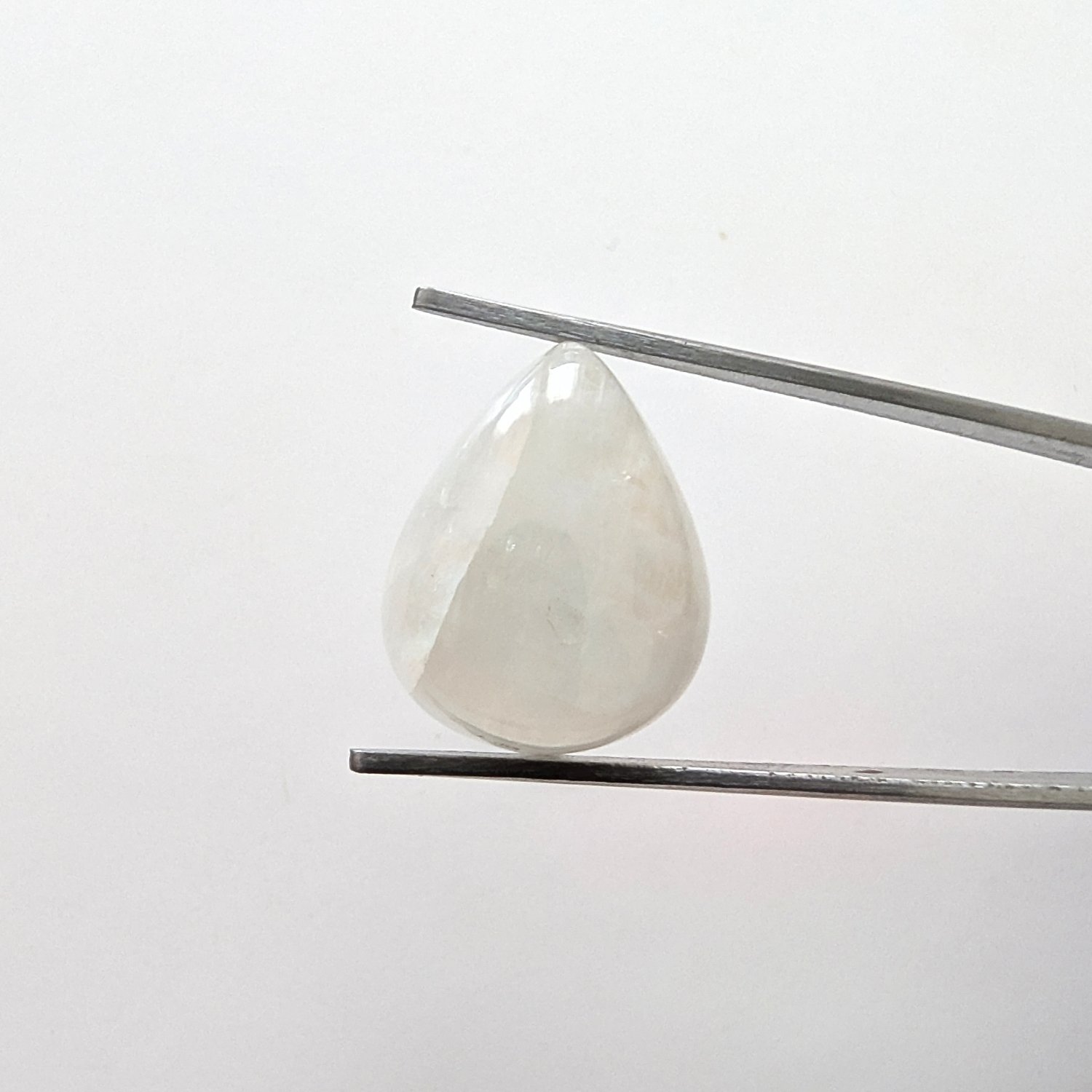 Moonstone Teardrop Cabochon - 18.3mm by 14.5mm - Image 3