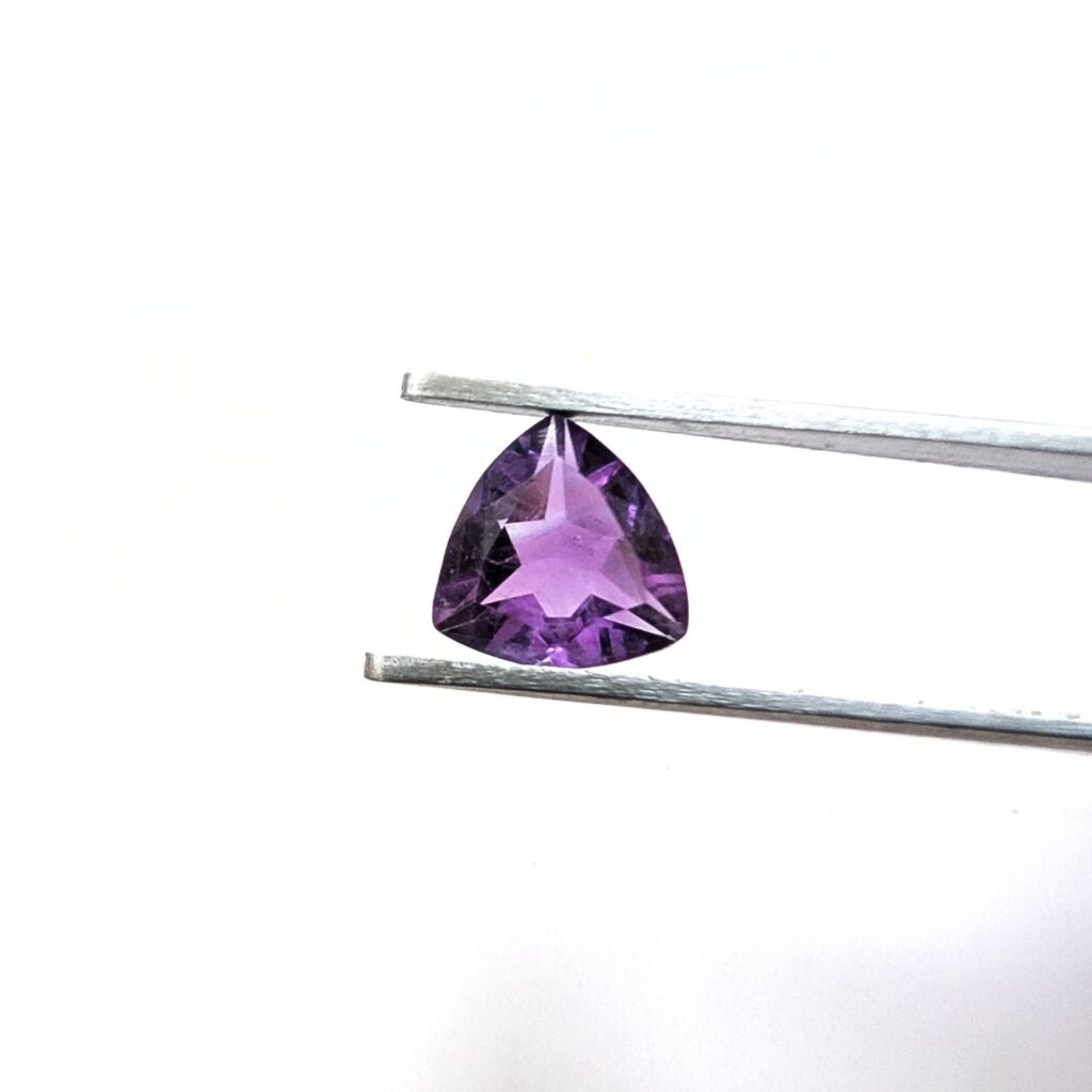 Amethyst Triangle - 8.8mm