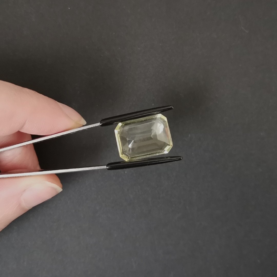 Yellow Citrine Rectangle - 17.8mm by 13mm - Image 3