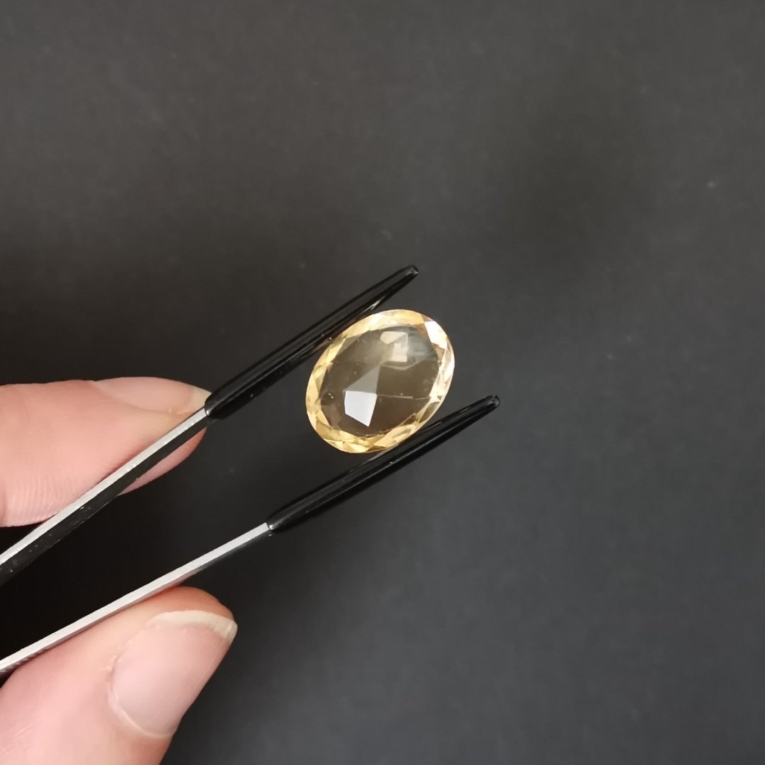 Yellow Citrine Oval - 16mm by 12mm - Image 3