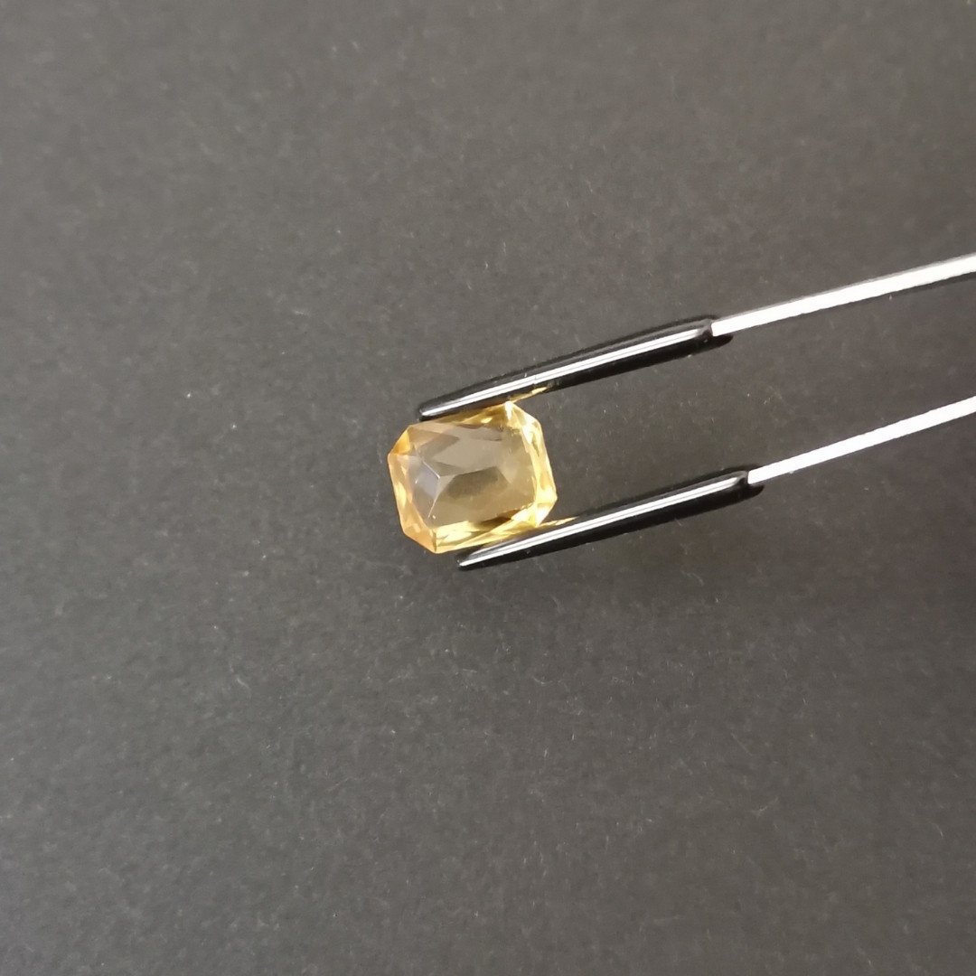 Yellow Citrine Rectangle - 12mm by 10mm - Image 3