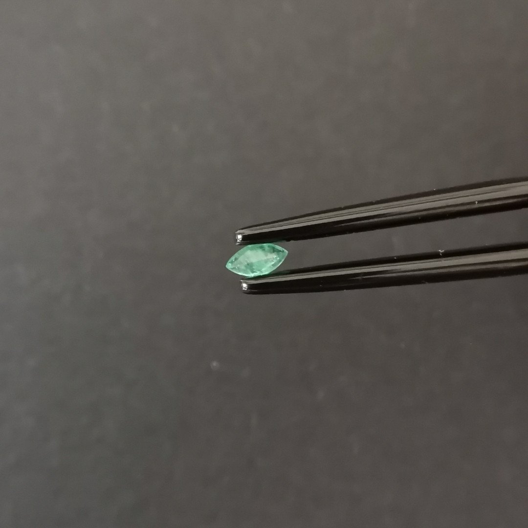Emerald Marquise - 5mm by 2.5mm - Image 3