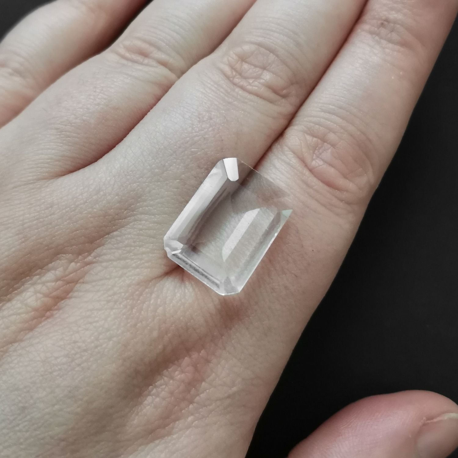 Clear Quartz Rectangle - 18mm by 13.2mm - Image 3