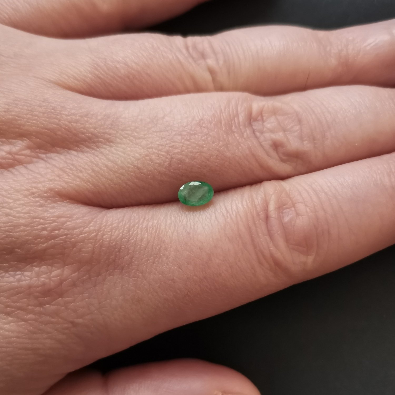 Emerald Oval - 5.9mm by 4.1mm - Image 3