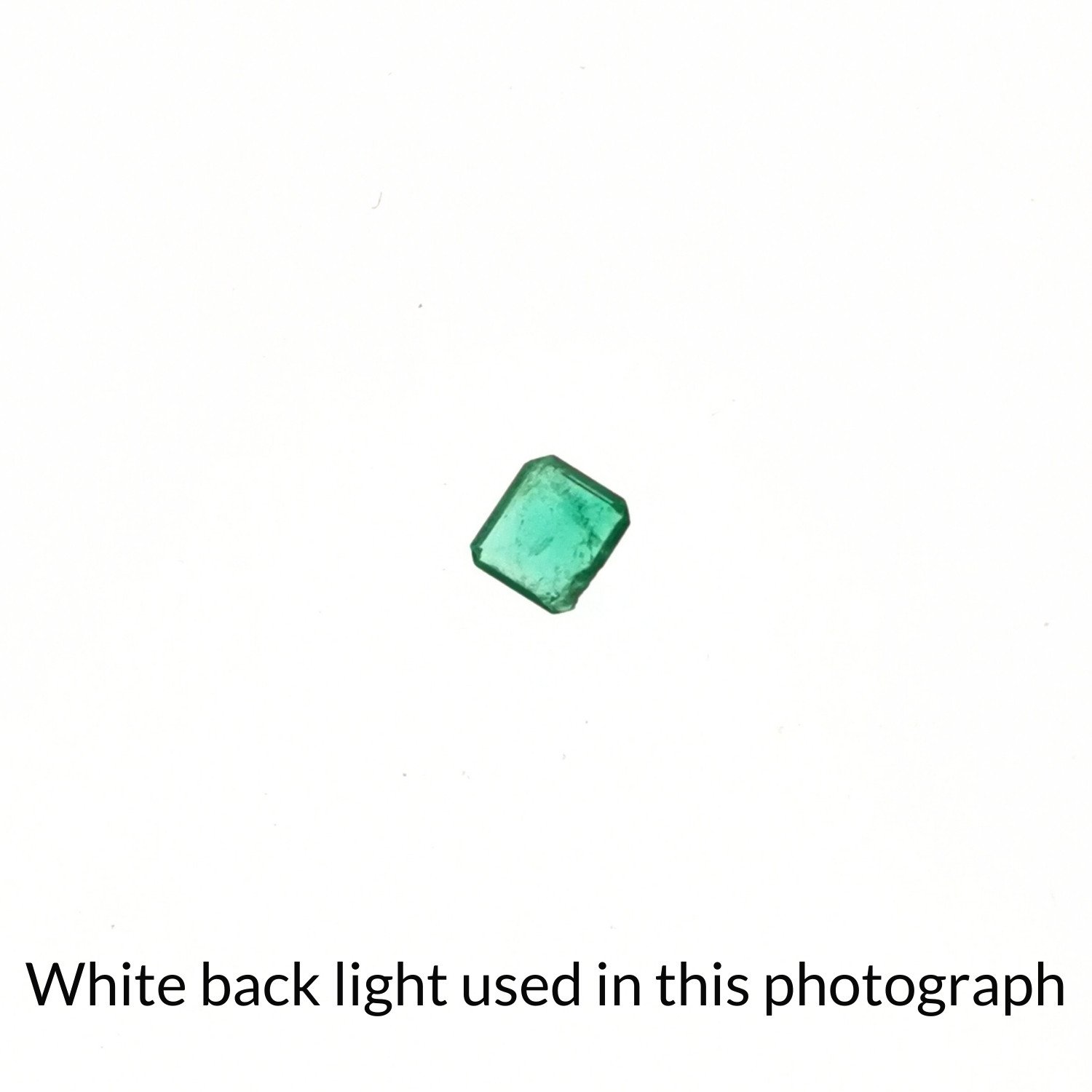 Emerald Rectangle - 4.6mm by 4.2mm - Image 4