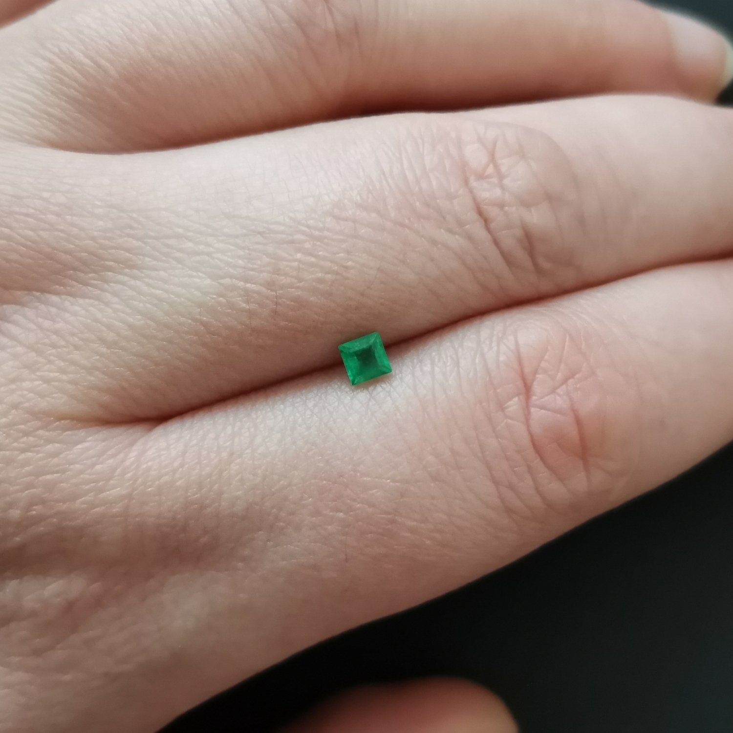 Emerald Square - 3.3mm - Image 3