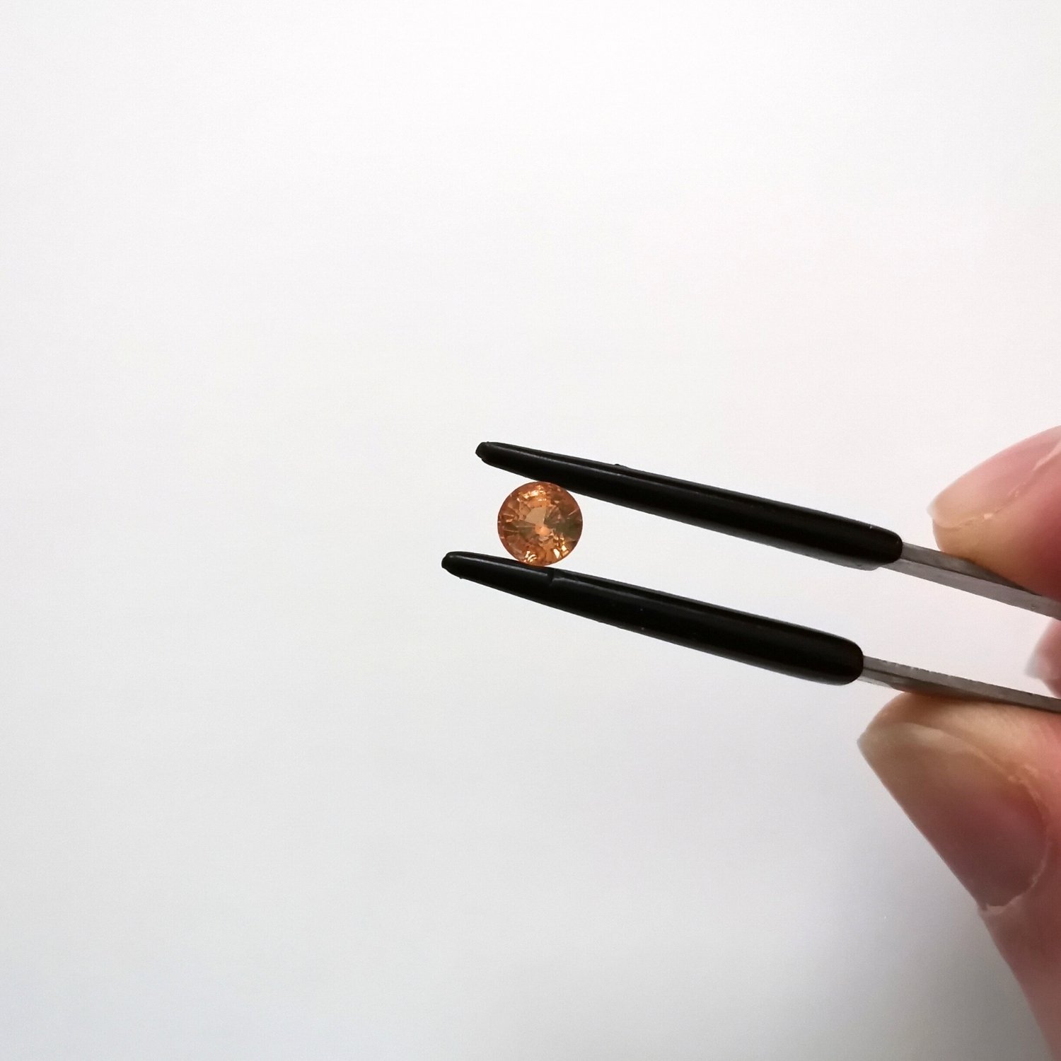 Orange Mali Garnet Round- 4.8mm - Image 2