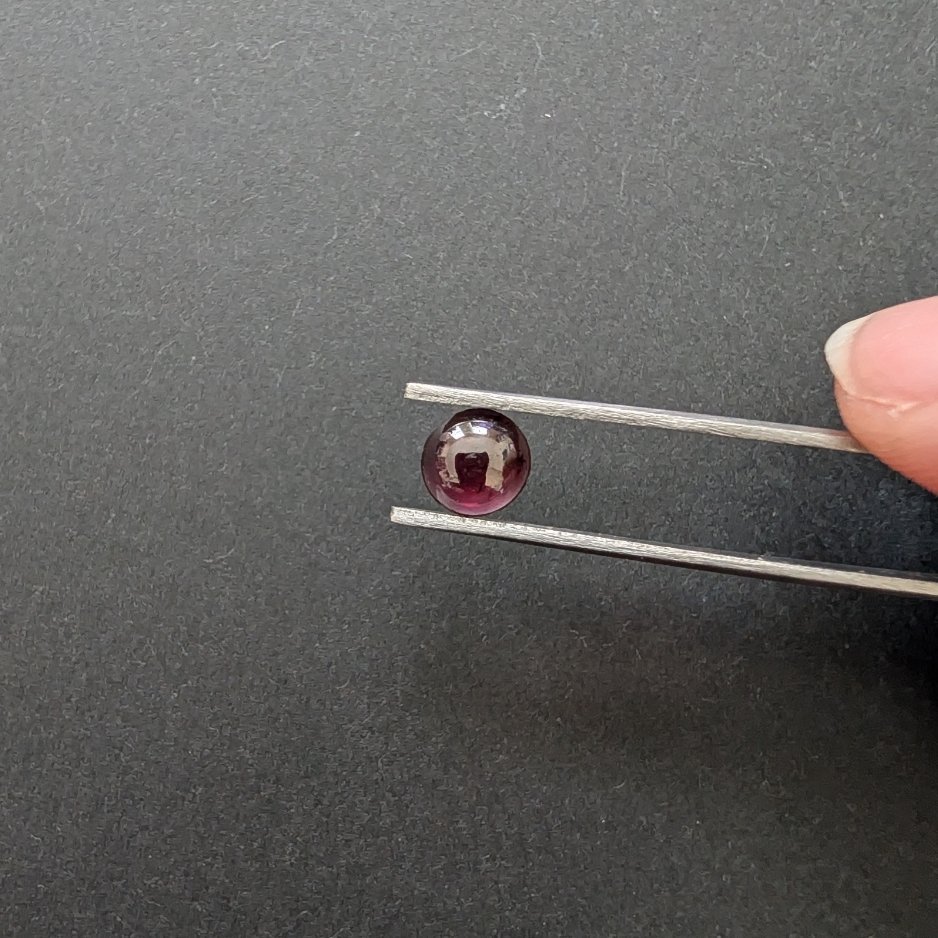 Red Almandine Garnet Round Cabochon - 6.6mm - Image 2