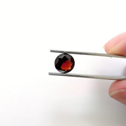 Red Pyrope Garnet Round - 7.9mm
