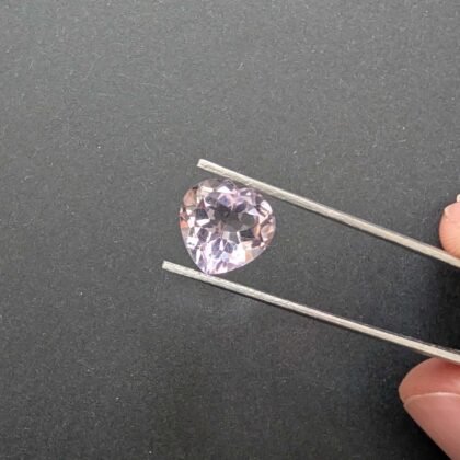 Pale Amethyst Heart - 11mm