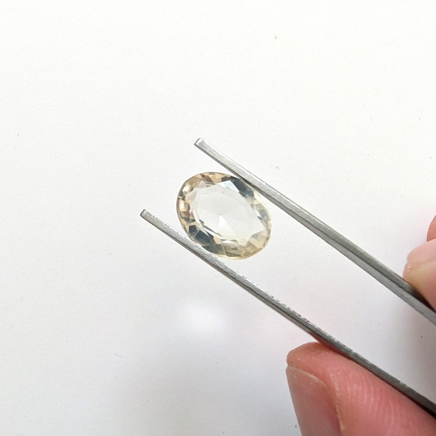 Pale Yellow Citrine Oval - 12.0mm by 9.3mm - Image 2