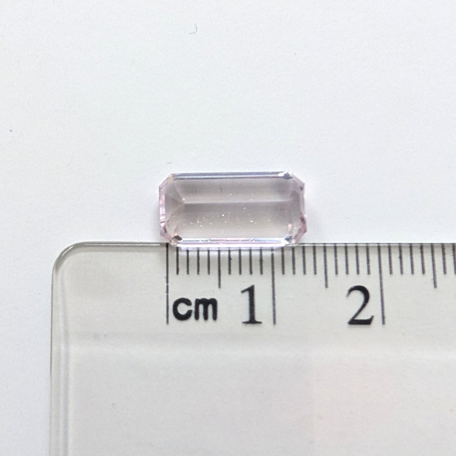 Kunzite Rectangle - 13.8mm by 7.1mm - Image 3