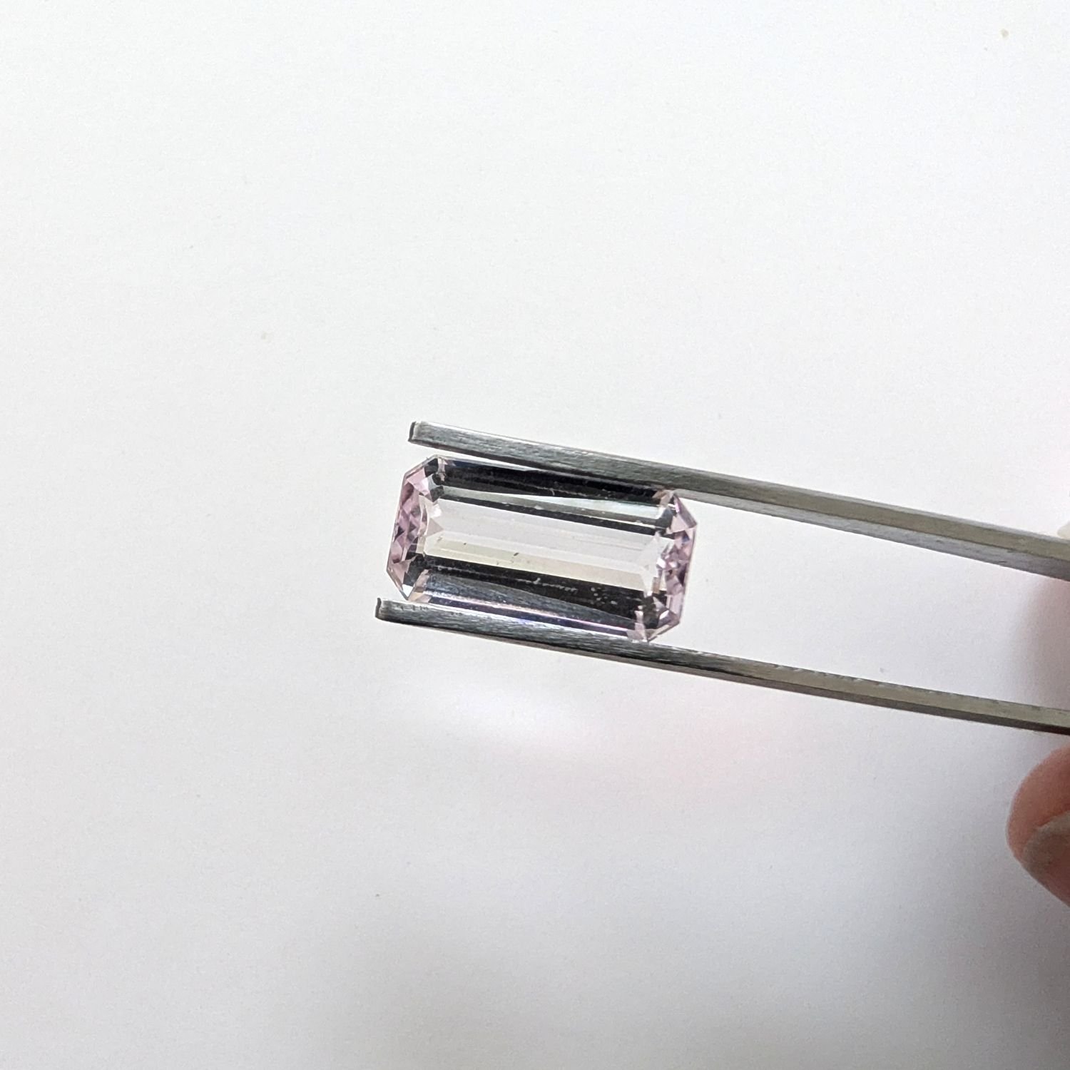 Kunzite Rectangle - 13.8mm by 7.1mm - Image 2