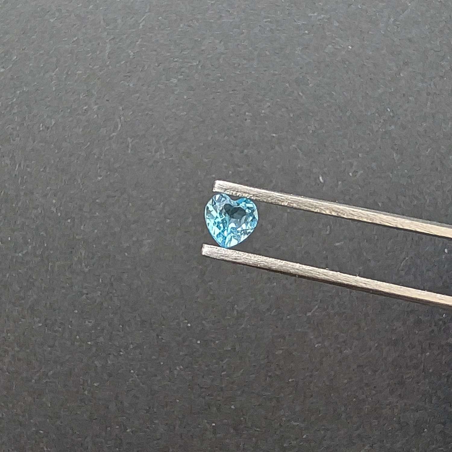 Swiss Blue Topaz Heart - 4.4mm by 4.5mm - Image 2