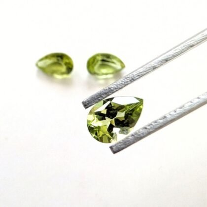 3 x Peridot Teardrops - Approx. 7mm by 5mm