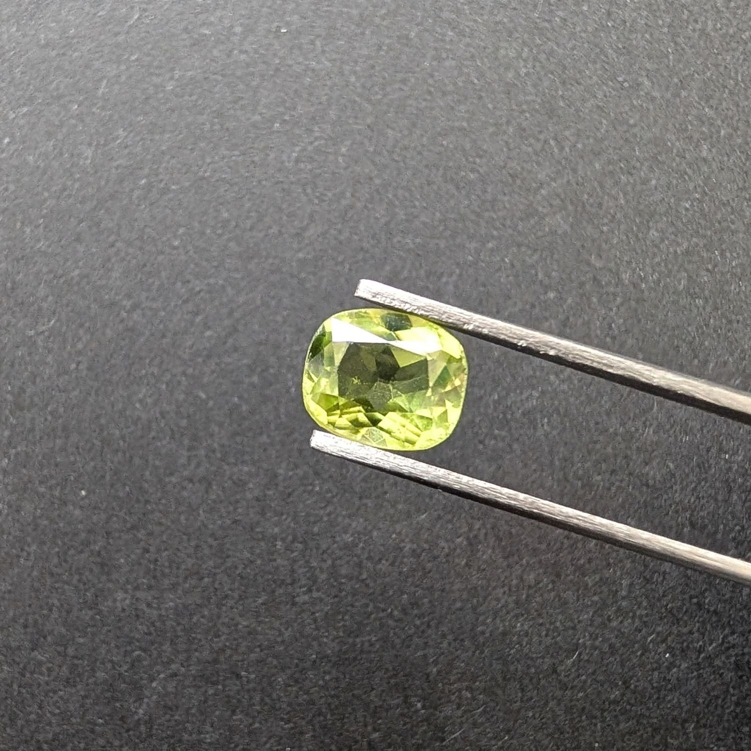 Peridot Rectangle Cushion - 8.5mm by 7.2mm - Image 2