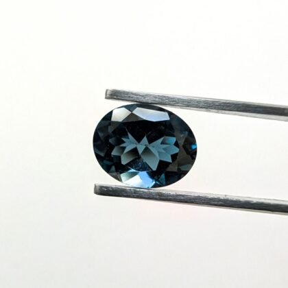 London Blue Topaz Oval - 10.1mm by 8.1mm