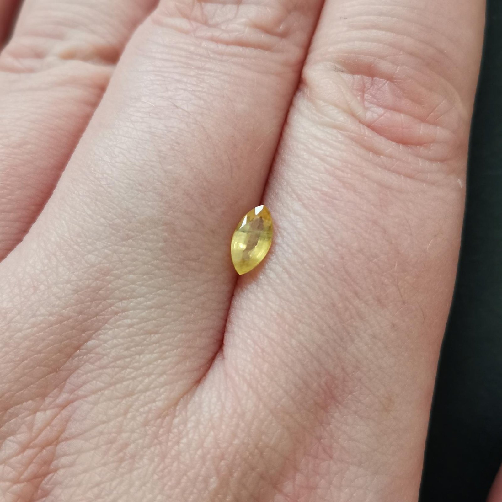 Yellow Sapphire Marquise - 6.8mm by 3.5mm - Image 3